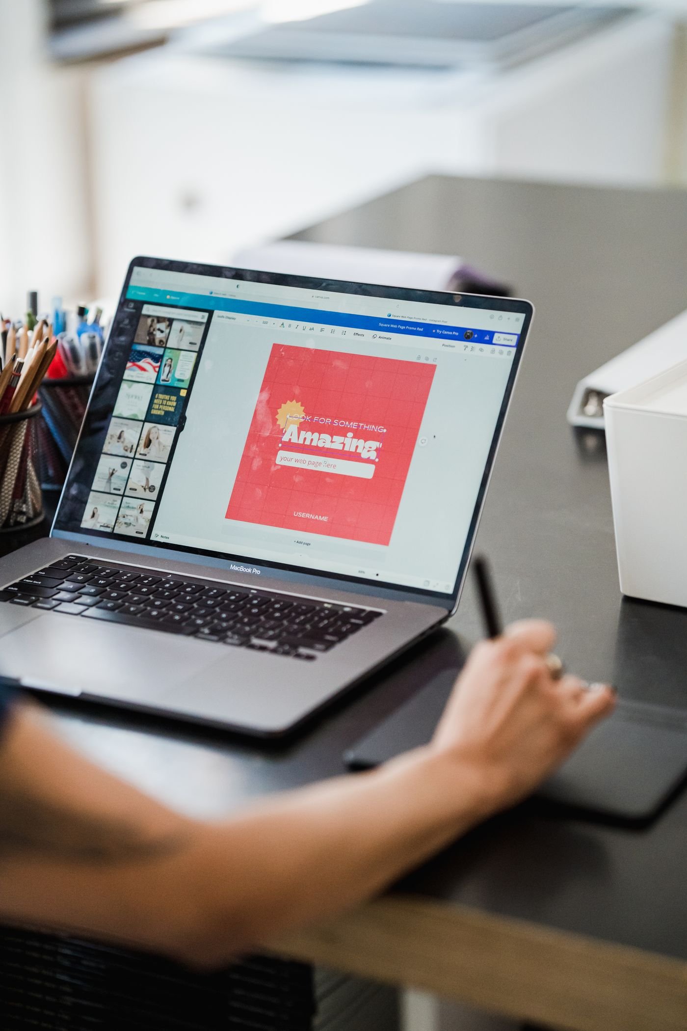 Graphic & UI/UX Design — illustrative service photography